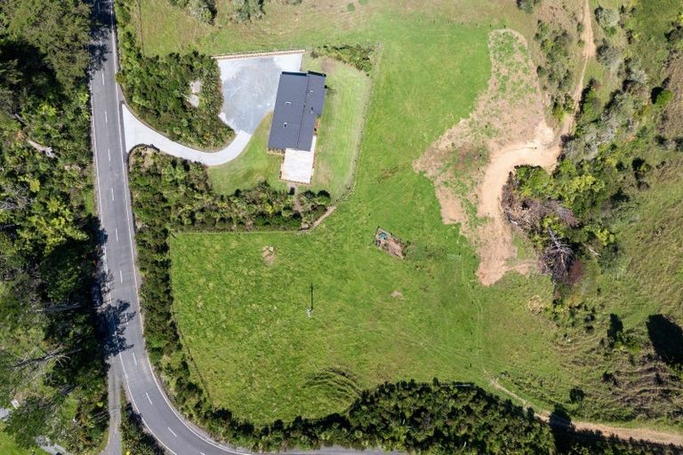 Photo of property in 571 Pakiri Road, Leigh, 0985