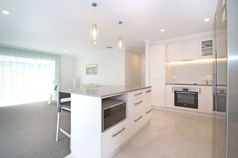 Photo of property in 20 Toi Place, Papamoa, 3118