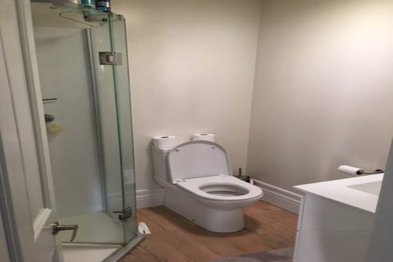 Photo of property in 34 Sentinel Road, Herne Bay, Auckland, 1011