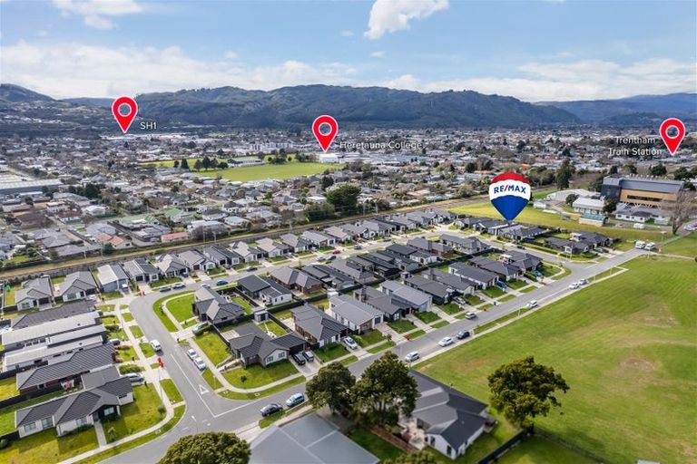 Photo of property in 4 Te Kaeaea Crescent, Wallaceville, Upper Hutt, 5018