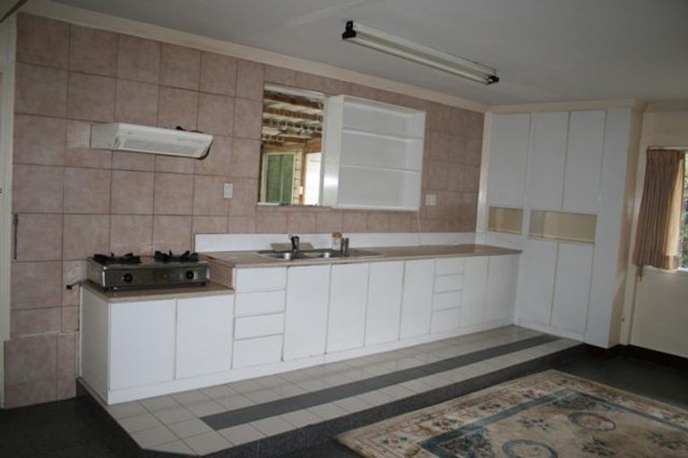 Photo of property in 429 Avonhead Road, Avonhead, Christchurch, 8042