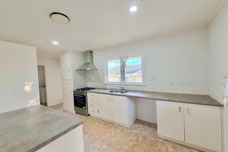 Photo of property in 45b Youngs Road, Papakura, 2110