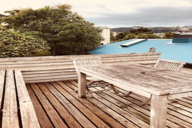 Photo of property in 74 Ellice Street, Mount Victoria, Wellington, 6011