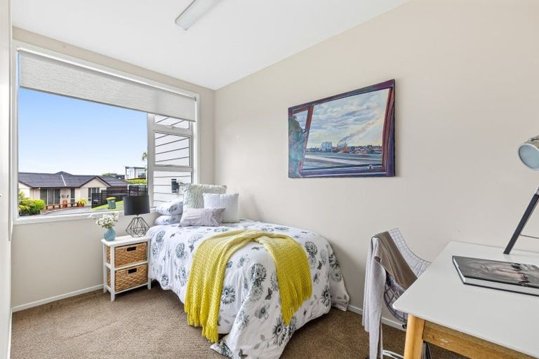 Photo of property in 4 Manhattan Rise, Orewa, 0931