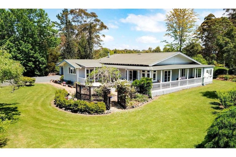 Photo of property in 106 Kapiro Road, Kerikeri, 0294