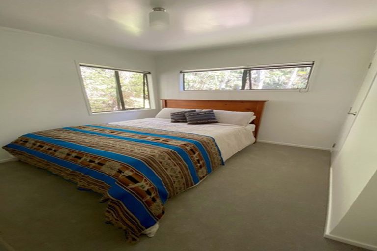 Photo of property in 43 Wirihana Road, Titirangi, Auckland, 0604