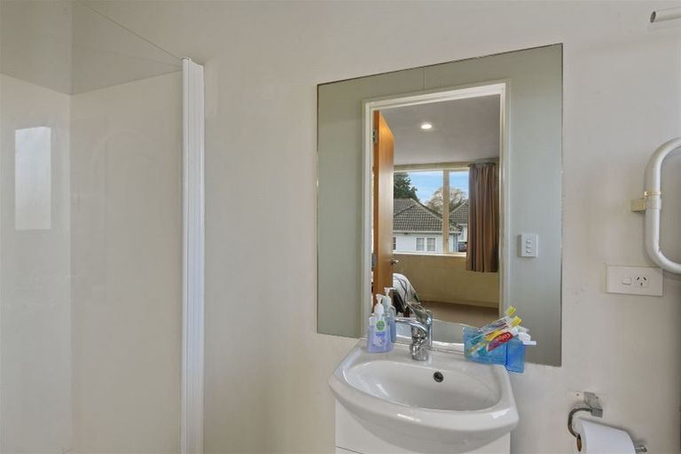 Photo of property in 20 Rex Street, Riccarton, Christchurch, 8041