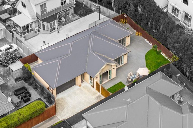 Photo of property in 51a Harris Crescent, Papanui, Christchurch, 8053