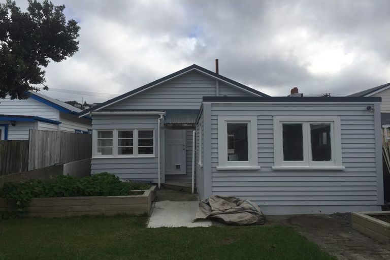 Photo of property in 83 Ross Street, Kilbirnie, Wellington, 6022