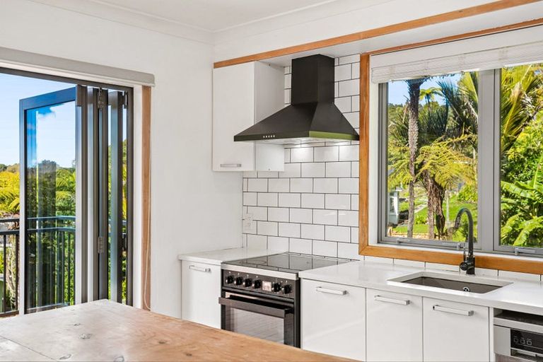 Photo of property in 373 Huia Road, Titirangi, Auckland, 0604