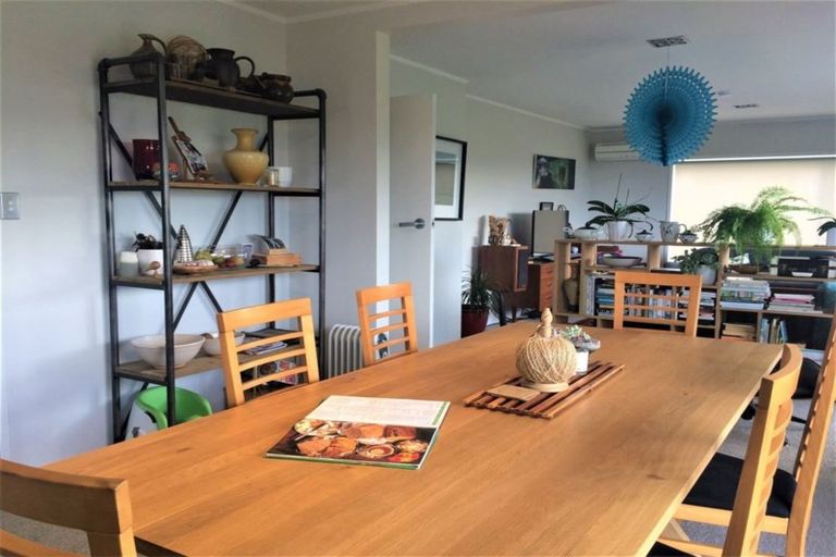 Photo of property in 2/13 Kiri Place, Mairangi Bay, Auckland, 0630