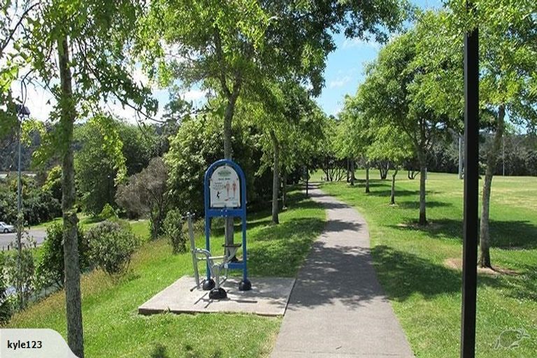 Photo of property in The Haven, 41/120 Beach Haven Road, Beach Haven, Auckland, 0626