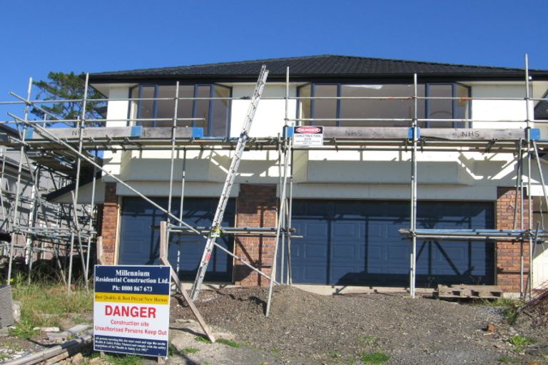 Photo of property in 42 Gold Street, Albany Heights, Auckland, 0632