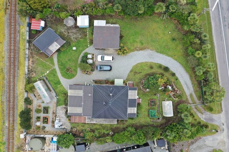 Photo of property in 1003 Main South Road, Camerons, Greymouth, 7805