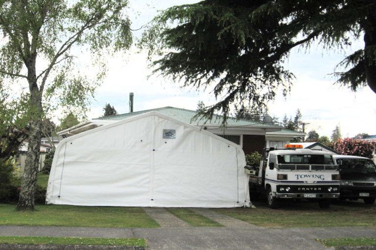 Photo of property in 19 Uta Street, Utuhina, Rotorua, 3015