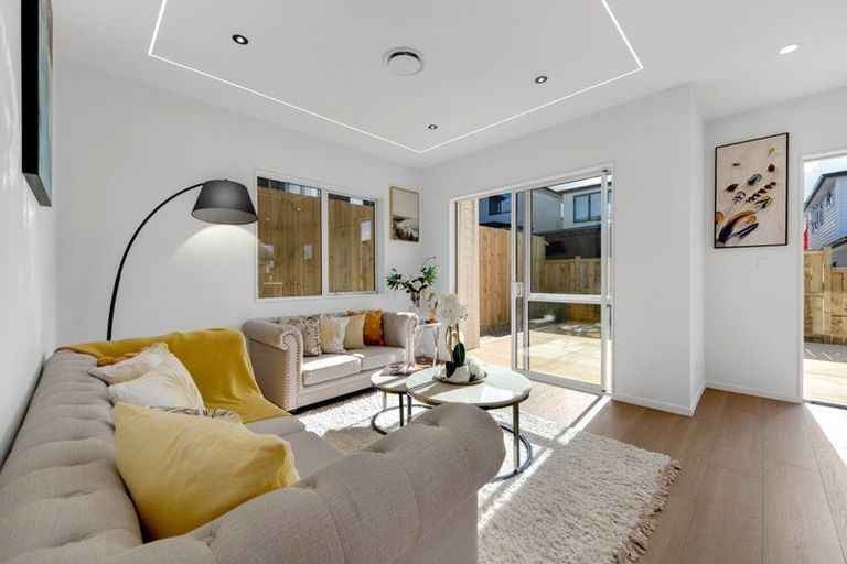 Photo of property in 15 Sagitta Drive, Flat Bush, Auckland, 2019