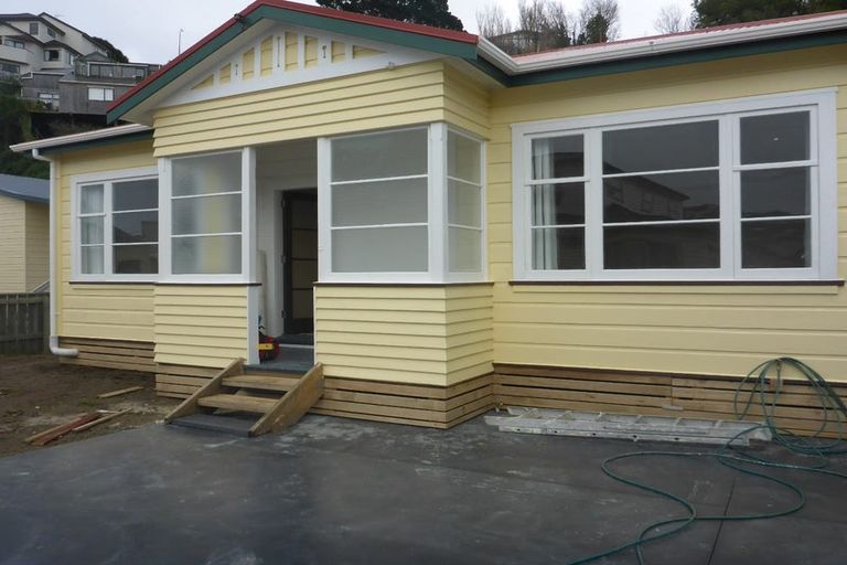 Photo of property in 51 Tauhinu Road, Miramar, Wellington, 6022