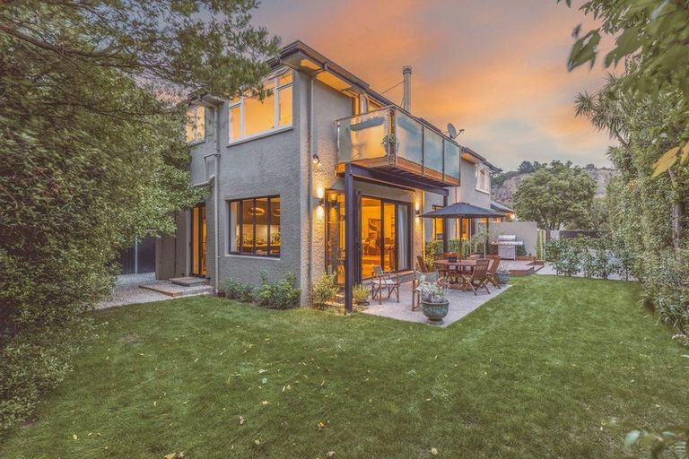 Photo of property in 40 Celia Street, Redcliffs, Christchurch, 8081