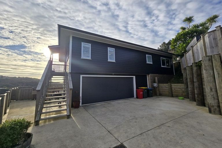 Photo of property in 10 Gaff Place, Whitby, Porirua, 5024