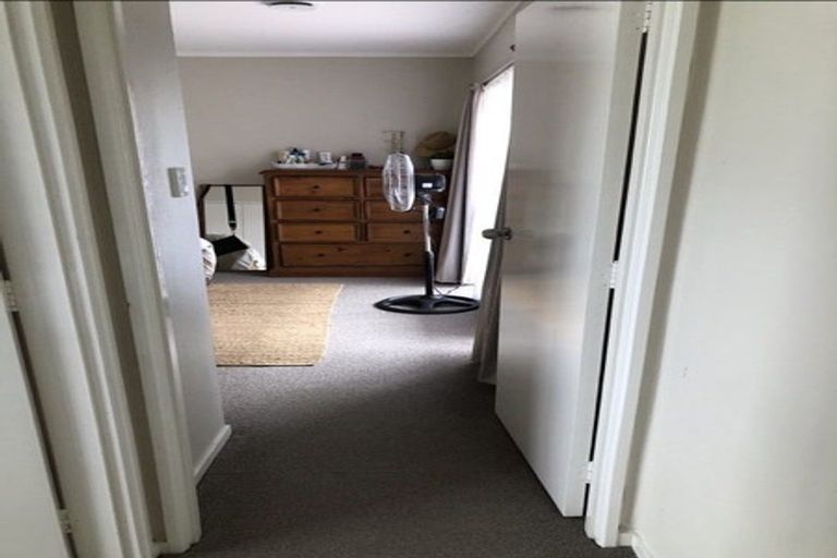 Photo of property in 61 Luton Avenue, Sunnyhills, Auckland, 2010