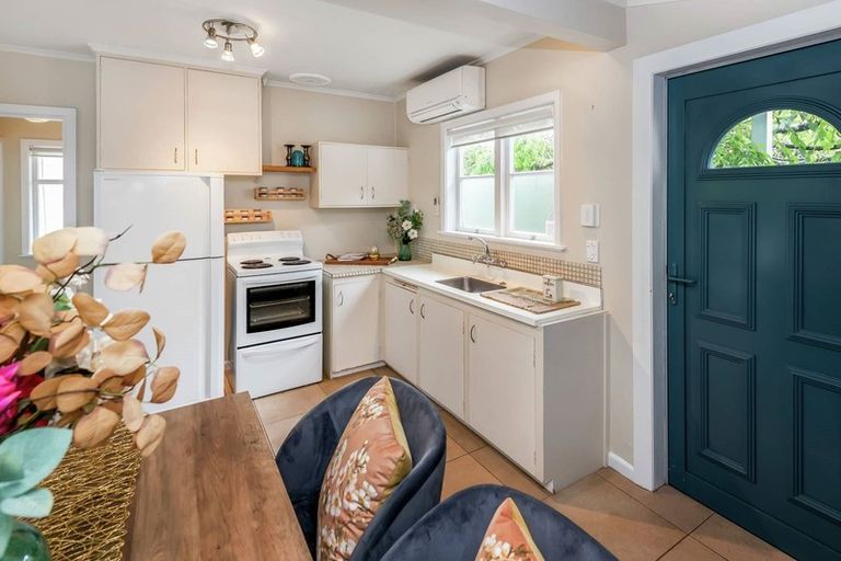 Photo of property in 3/230 Bucklands Beach Road, Bucklands Beach, Auckland, 2012