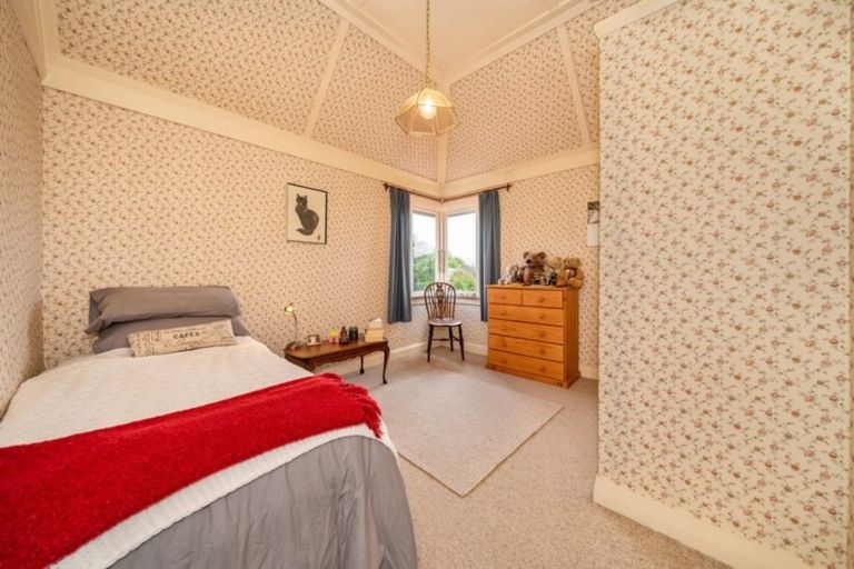 Photo of property in 2 Bracken Street, Wallaceville, Upper Hutt, 5018