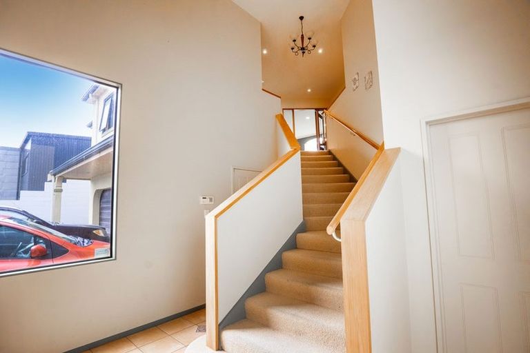 Photo of property in 38 Birdwood Avenue, Moturoa, New Plymouth, 4310