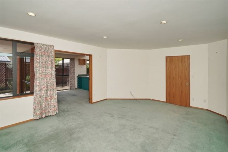 Photo of property in 2/16 Cardiff Avenue, Somerfield, Christchurch, 8024