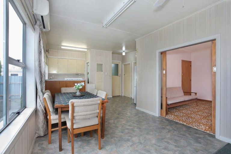 Photo of property in 17 Derby Street, Feilding, 4702
