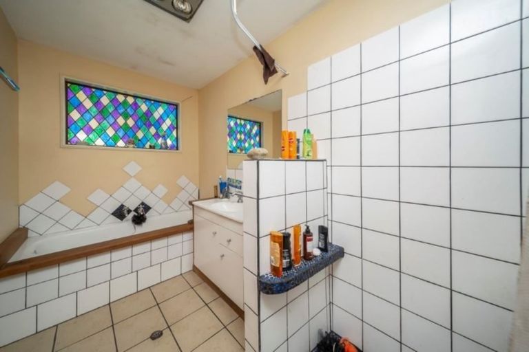 Photo of property in 24b Walsh Road, Westown, New Plymouth, 4310