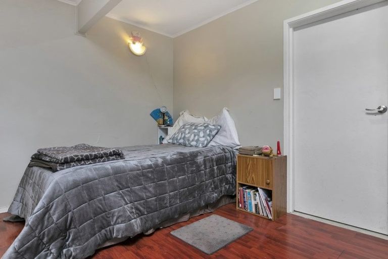 Photo of property in 10 Beeche Place, Birkdale, Auckland, 0626