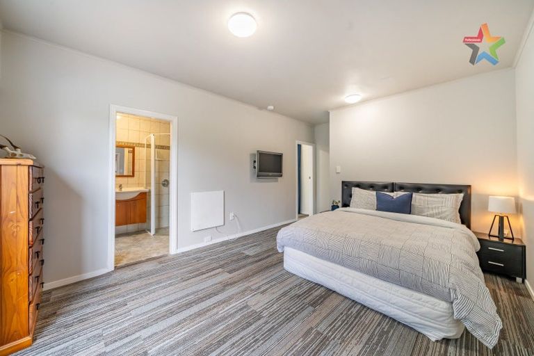 Photo of property in 4 Gainsborough Grove, Belmont, Lower Hutt, 5010