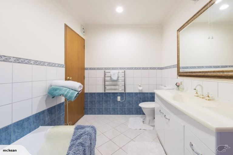 Photo of property in 117 East Coast Road, Castor Bay, Auckland, 0620