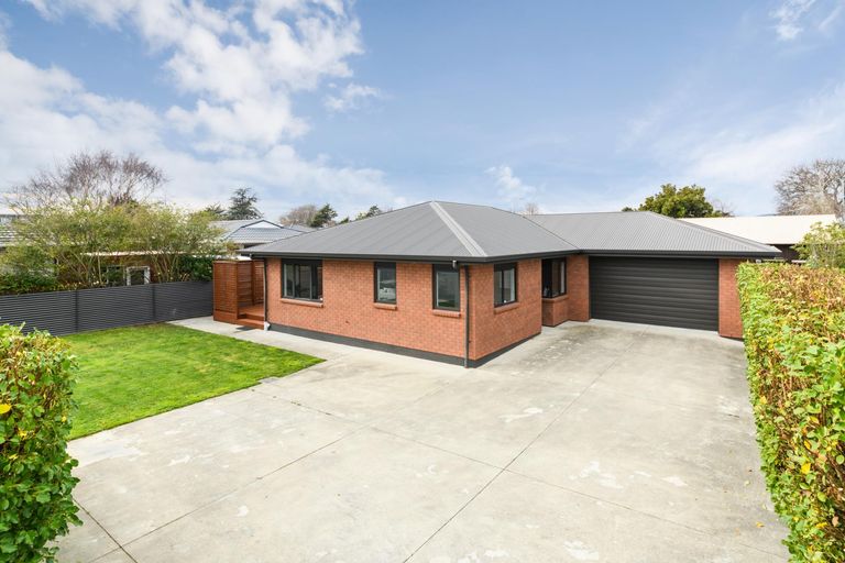 Photo of property in 702 Pioneer Highway, Takaro, Palmerston North, 4412