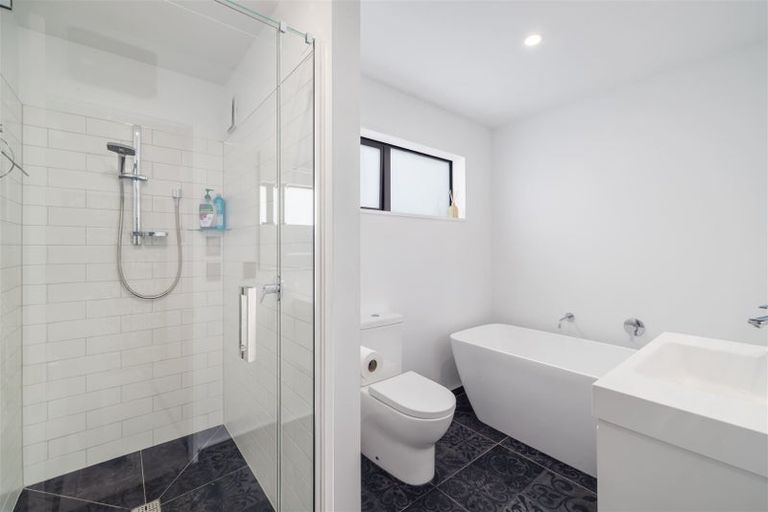 Photo of property in 90 Abberley Crescent, St Albans, Christchurch, 8014