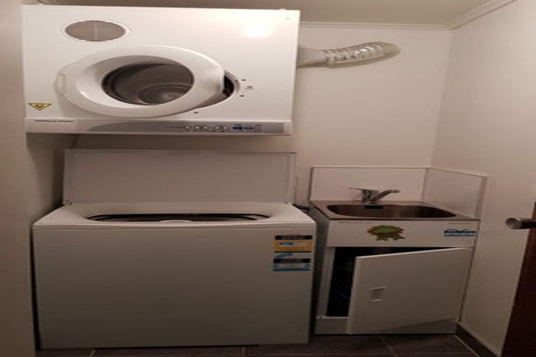 Photo of property in 136 Raroa Road, Aro Valley, Wellington, 6012