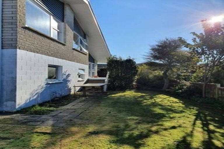 Photo of property in 12 Acacia Crescent, Glenview, Hamilton, 3206