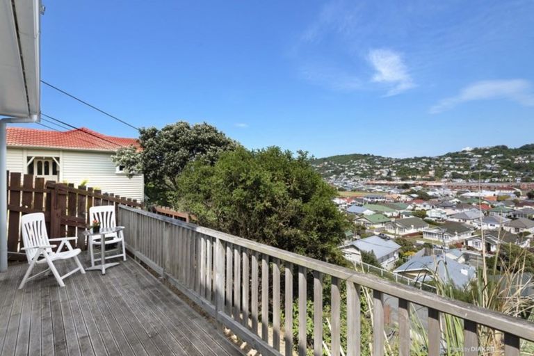 Photo of property in 19 Lonsdale Crescent, Rongotai, Wellington, 6022