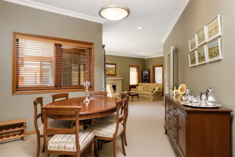 Photo of property in 1 Maldives Way, Papamoa Beach, Papamoa, 3118