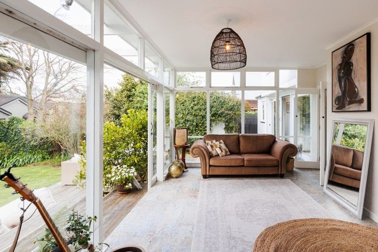 Photo of property in 73 Jickell Street, Hokowhitu, Palmerston North, 4410