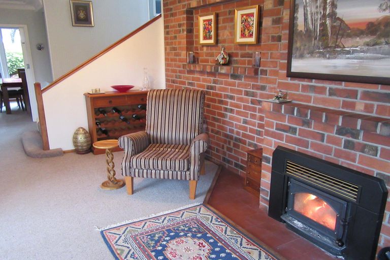 Photo of property in 82 Point Bush Road, Waimate, 7979