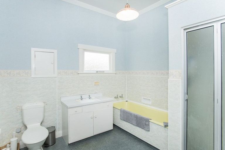 Photo of property in 100 Stout Street, Whataupoko, Gisborne, 4010