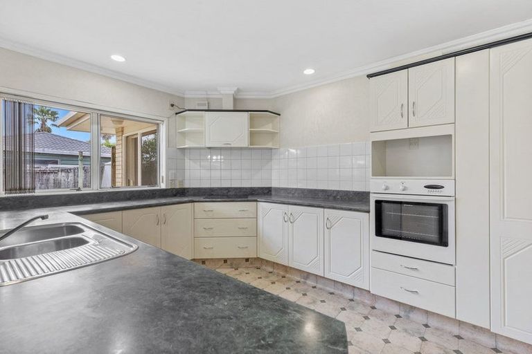 Photo of property in 5 Radisich Place, Mount Maunganui, 3116