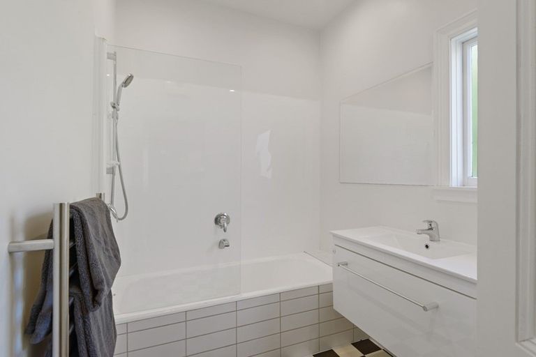 Photo of property in 913 Colombo Street, Christchurch Central, Christchurch, 8013