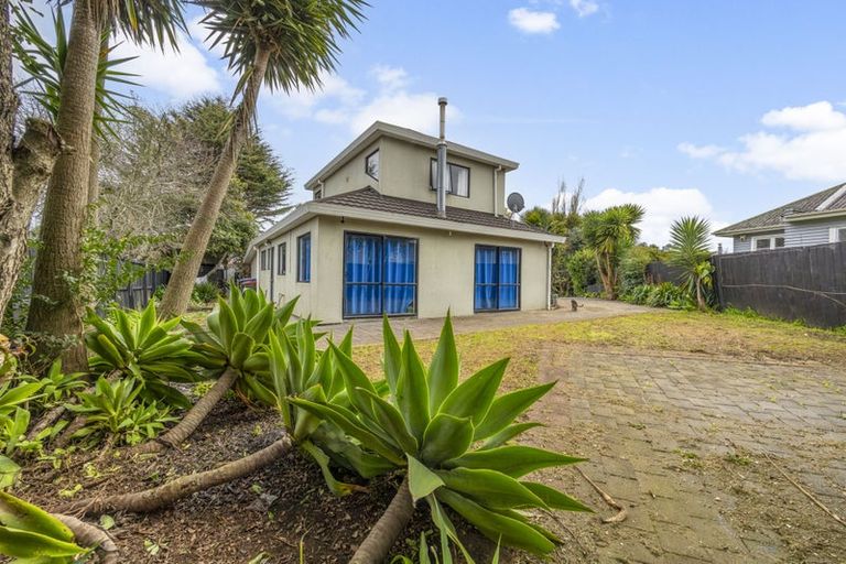 Photo of property in 43 Price Crescent, Mount Wellington, Auckland, 1060
