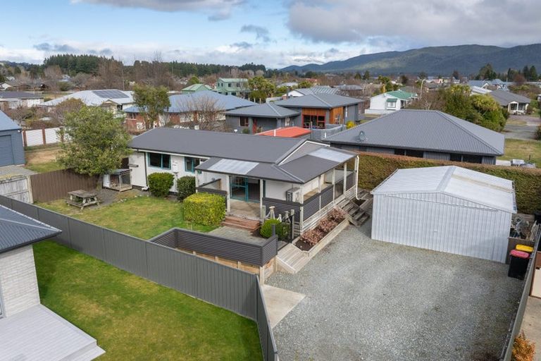 Photo of property in 22b Lawson Burrows Crescent, Te Anau, 9600