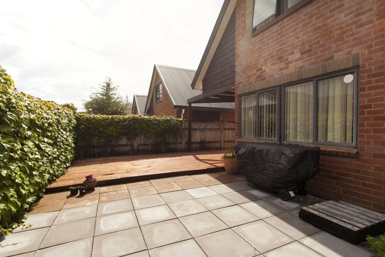 Photo of property in 15/37 Fields Parade, Oteha, Auckland, 0632