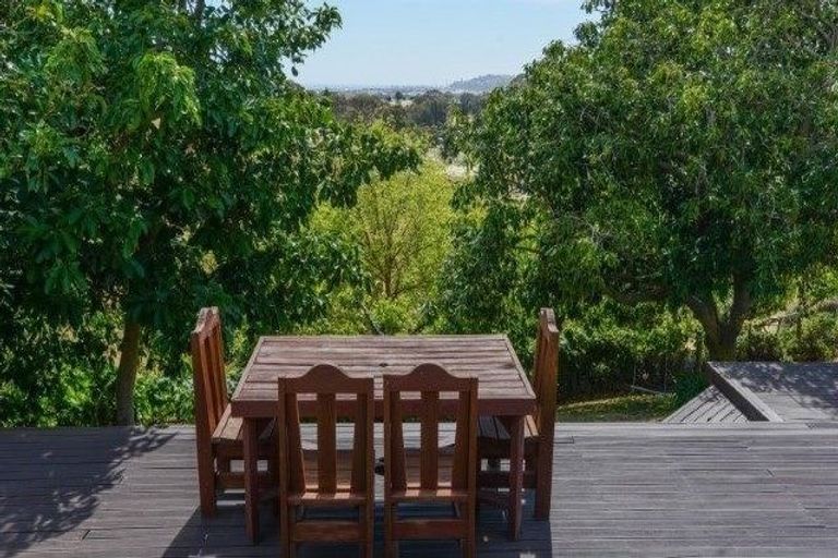 Photo of property in 55 Oak Road, Poraiti, Napier, 4112