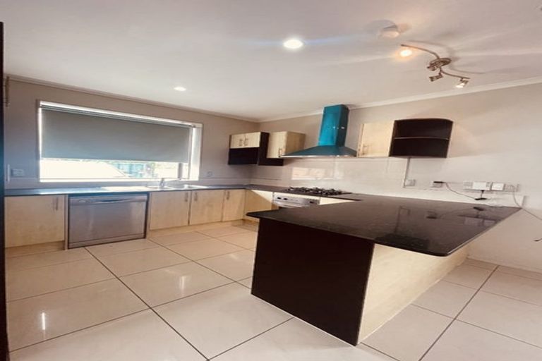 Photo of property in 34 Airfield Road, Takanini, 2112