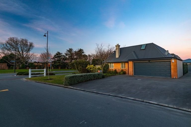 Photo of property in 1 Coppinger Terrace, Aidanfield, Christchurch, 8025